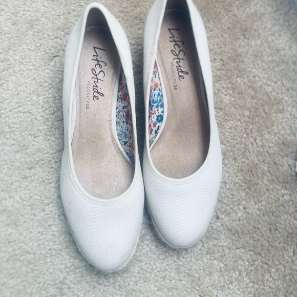 Life Stride Espadrille Shoes - Picture 3 of 5